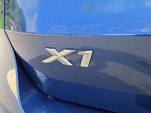 BMW X1 view 34