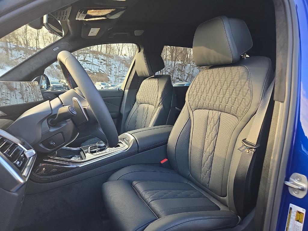 new 2026 BMW X7 car, priced at $130,595