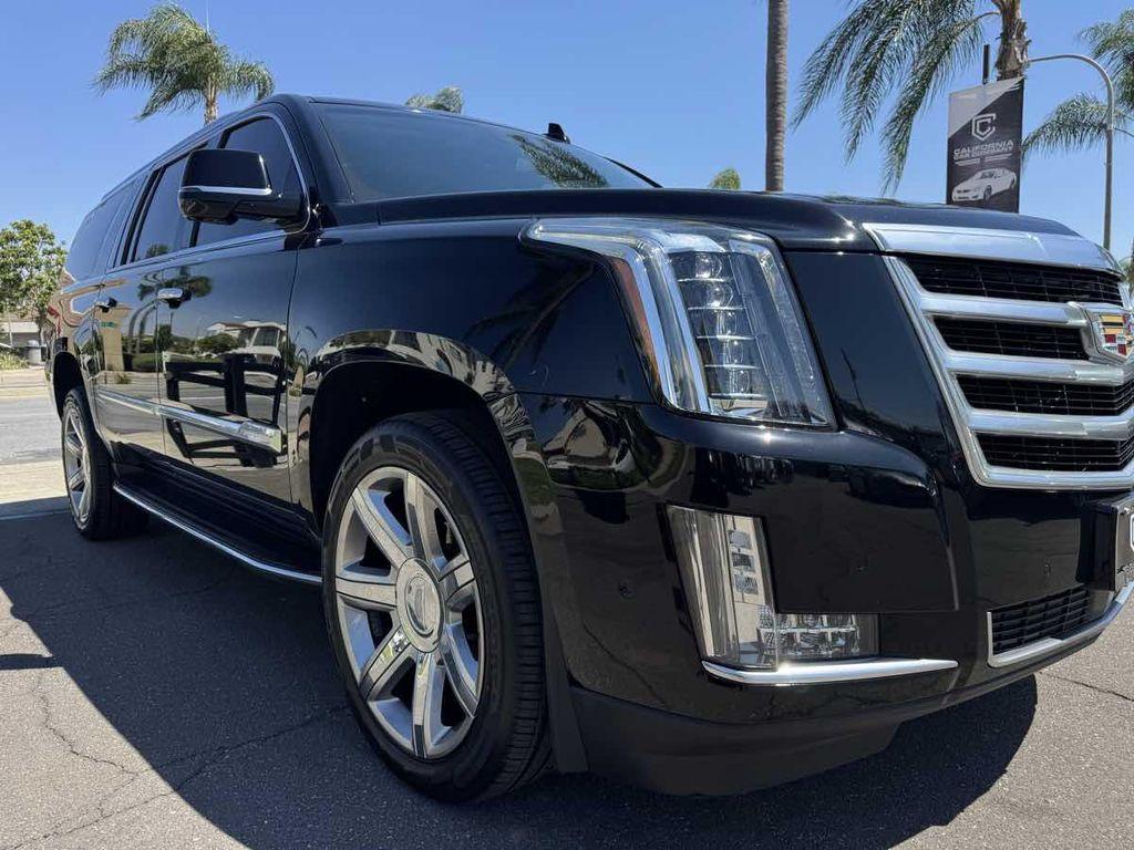 used 2019 Cadillac Escalade ESV car, priced at $36,995