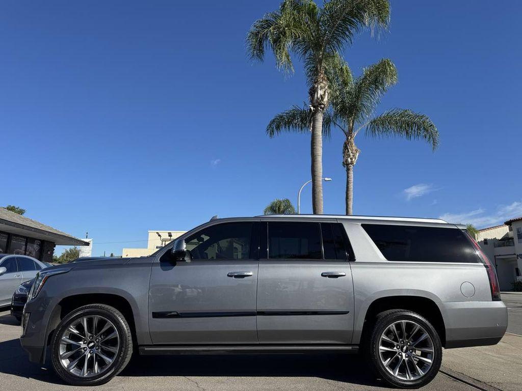used 2020 Cadillac Escalade ESV car, priced at $43,995