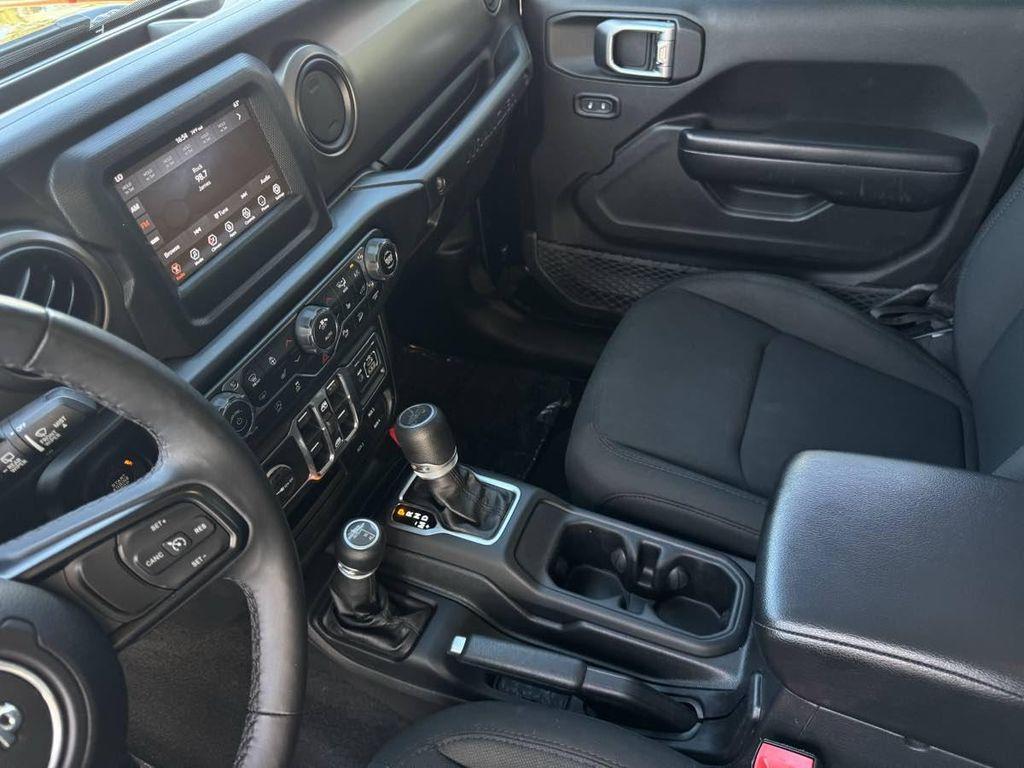 used 2019 Jeep Wrangler Unlimited car, priced at $27,995