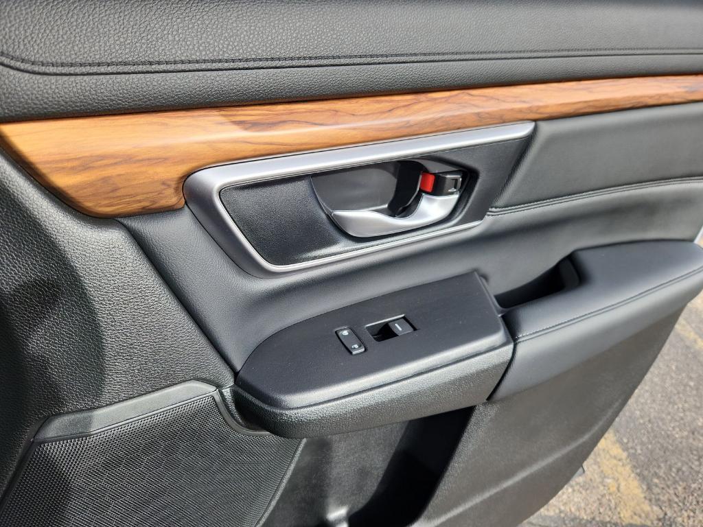 used 2021 Honda CR-V car, priced at $29,900