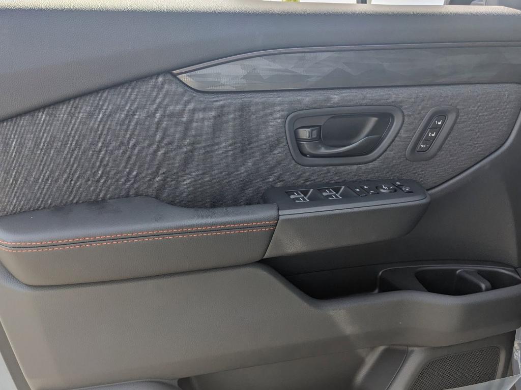 new 2026 Honda Passport car, priced at $50,600