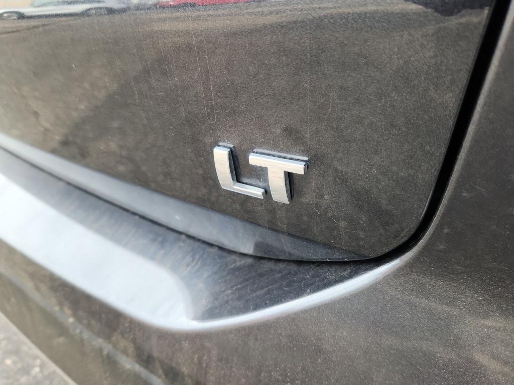 used 2023 Chevrolet Equinox car, priced at $18,900