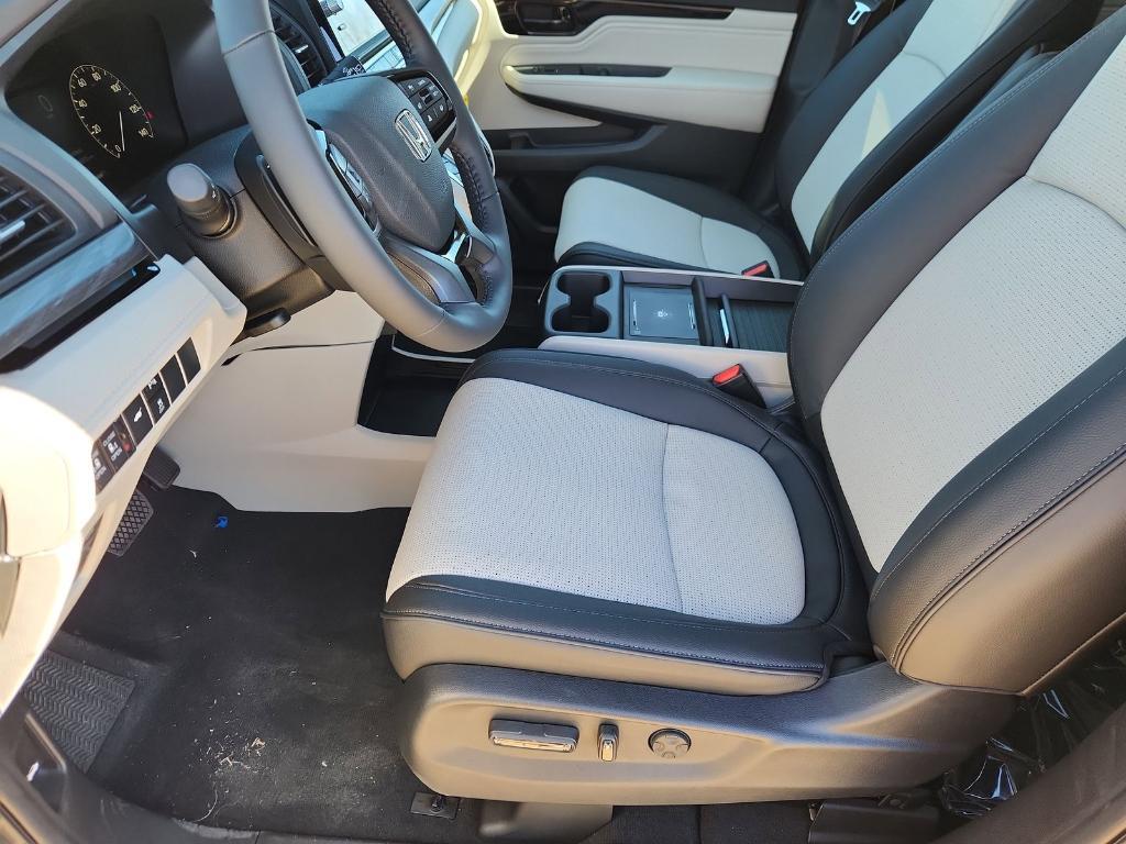 new 2026 Honda Odyssey car, priced at $53,190