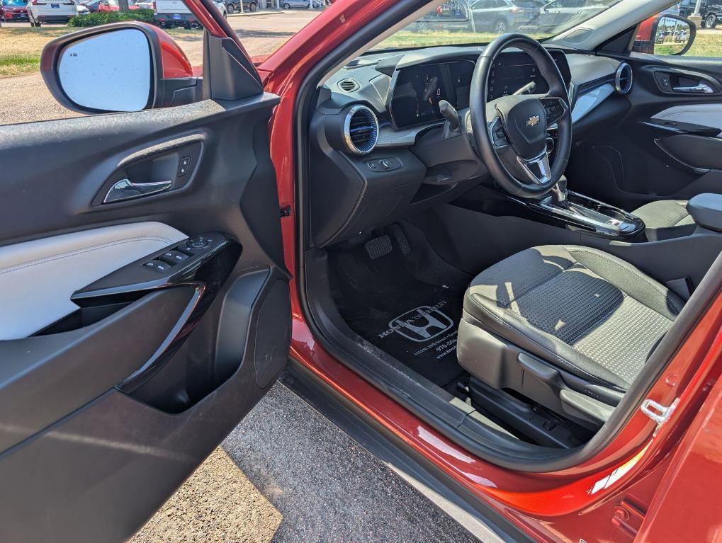 used 2024 Chevrolet Trax car, priced at $20,800