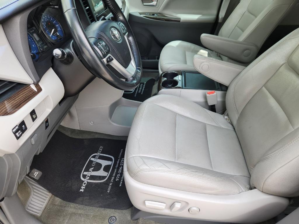 used 2015 Toyota Sienna car, priced at $11,500