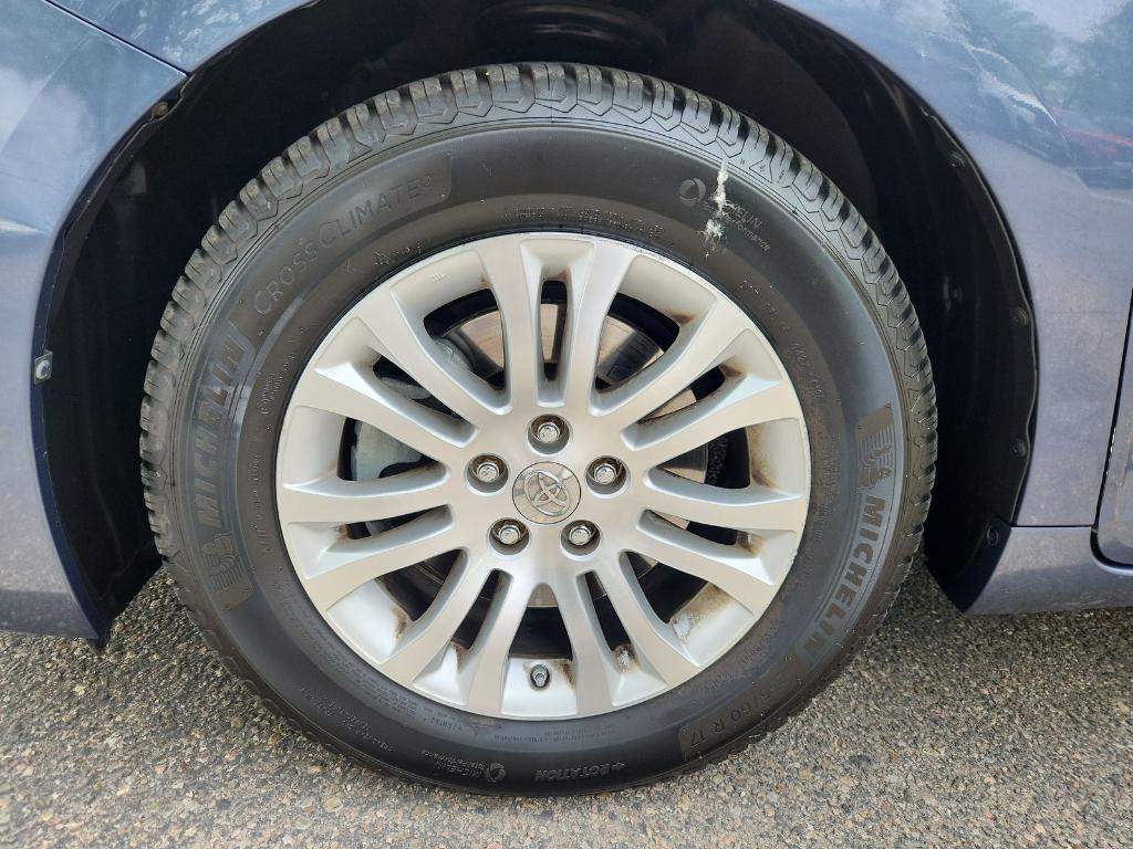 used 2015 Toyota Sienna car, priced at $11,500