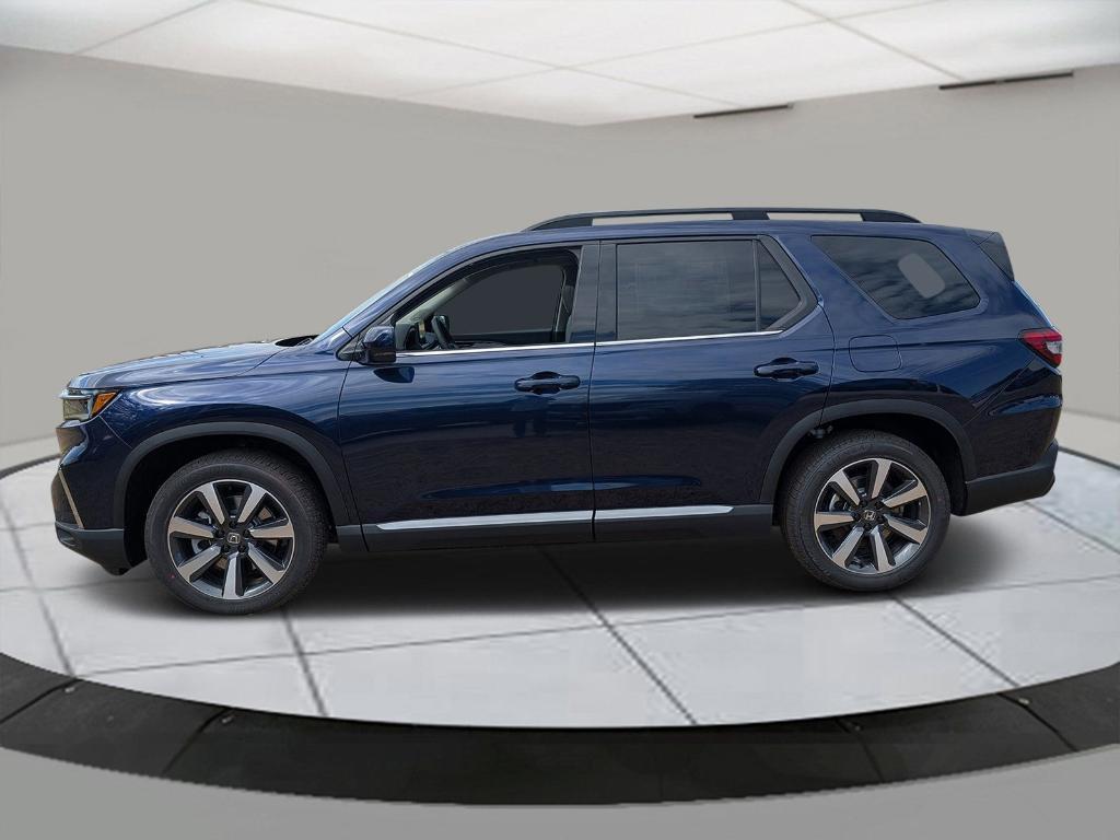 new 2025 Honda Pilot car, priced at $51,095