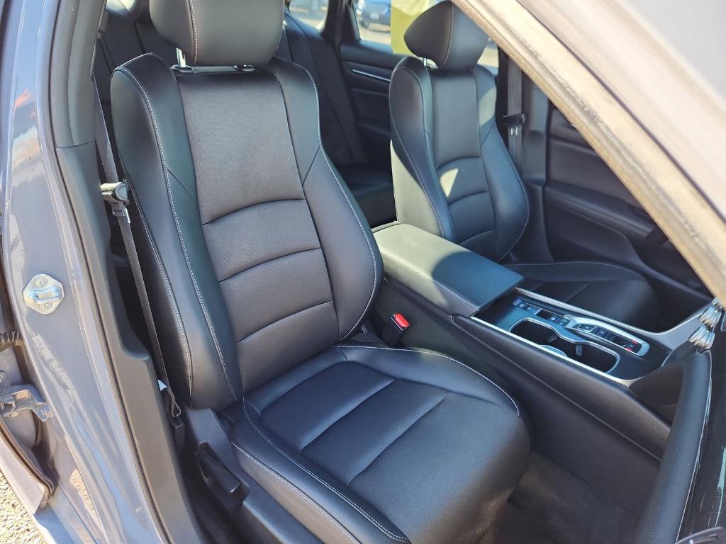 used 2022 Honda Accord Hybrid car, priced at $21,900