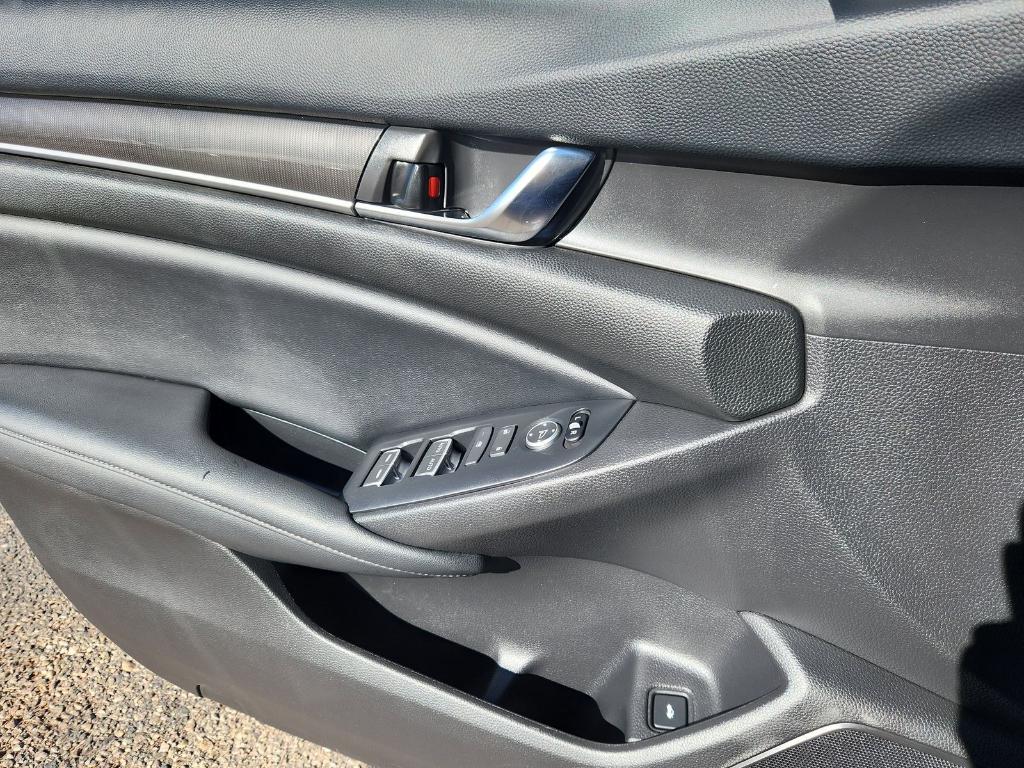 used 2022 Honda Accord Hybrid car, priced at $21,900