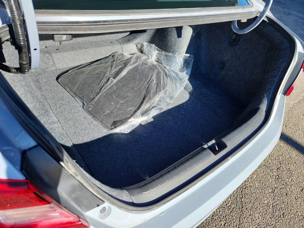 used 2022 Honda Accord Hybrid car, priced at $21,900