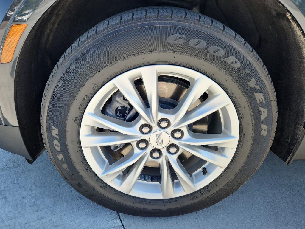 used 2021 Cadillac XT5 car, priced at $24,400