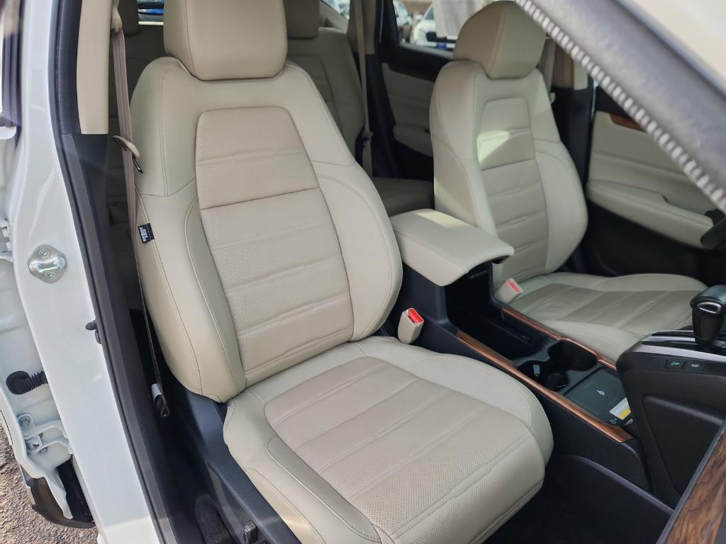 used 2022 Honda CR-V car, priced at $32,900