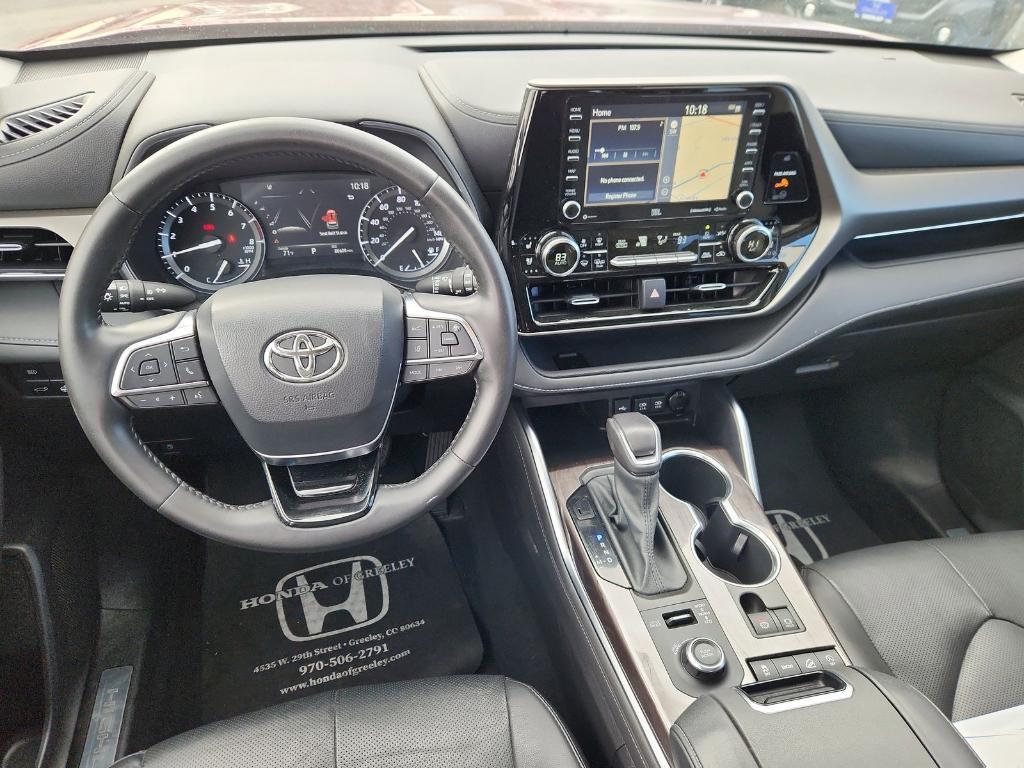 used 2021 Toyota Highlander car, priced at $30,900
