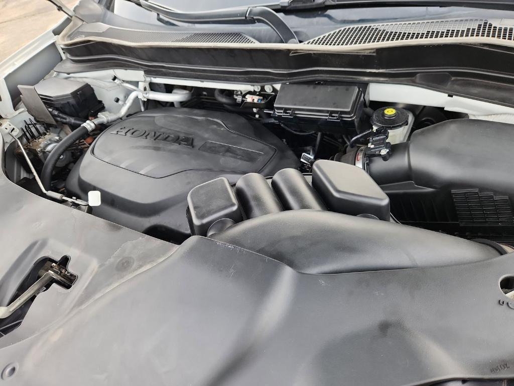 used 2021 Honda Pilot car, priced at $25,900