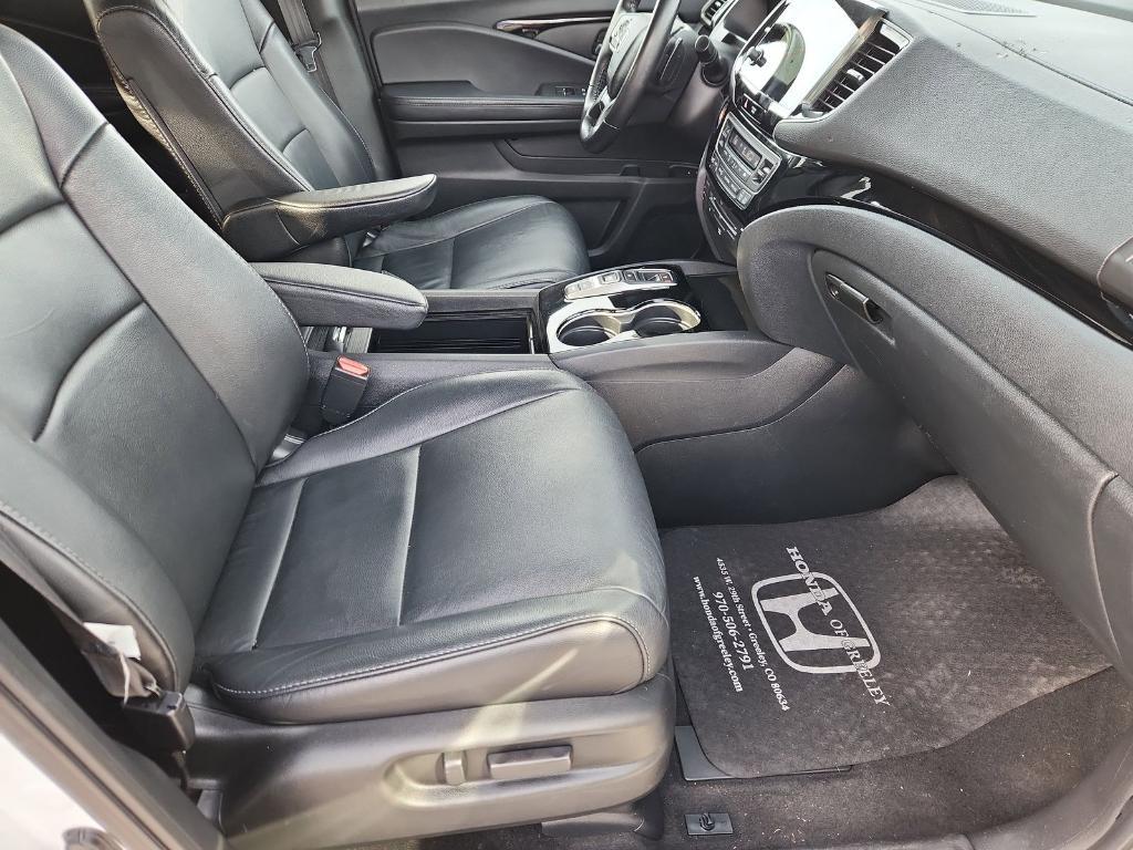 used 2021 Honda Pilot car, priced at $25,900