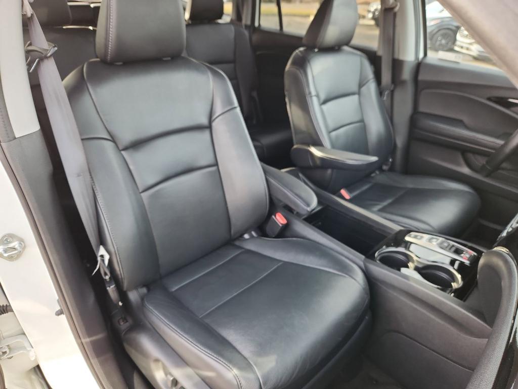 used 2021 Honda Pilot car, priced at $25,900