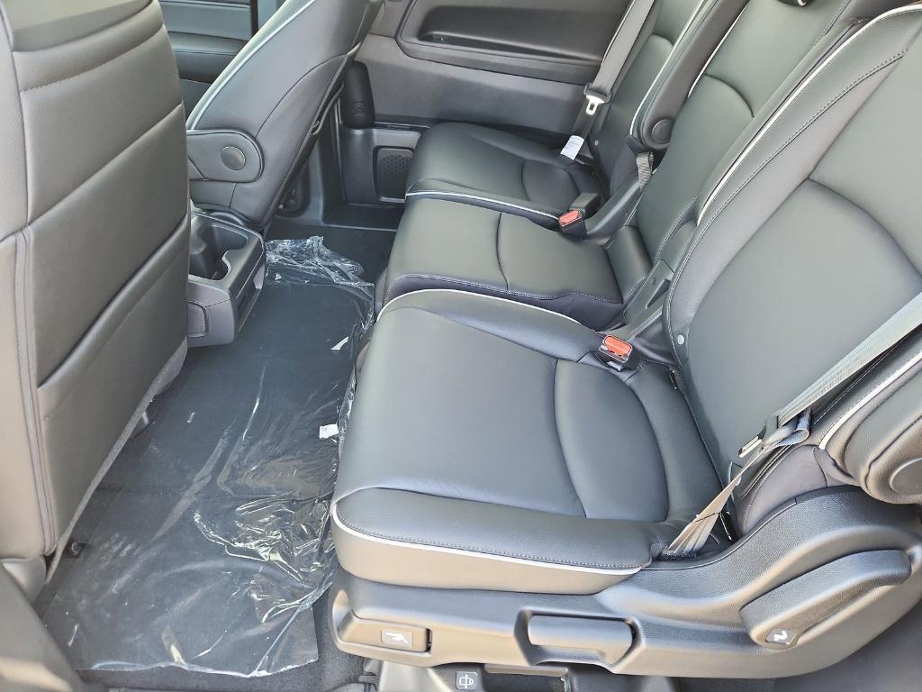 new 2026 Honda Odyssey car, priced at $48,990
