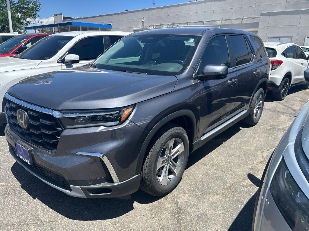 used 2025 Honda Pilot car, priced at $43,950