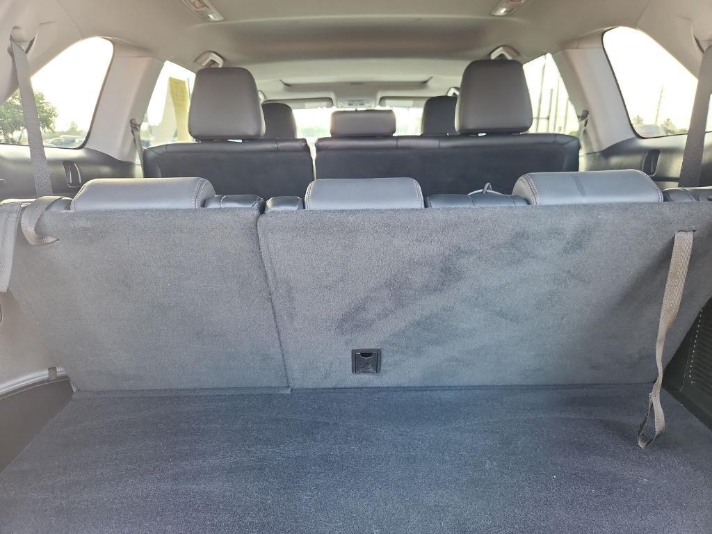 used 2015 Toyota Highlander car, priced at $16,950