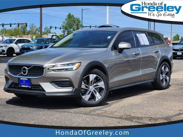 used 2020 Volvo V60 Cross Country car, priced at $27,600