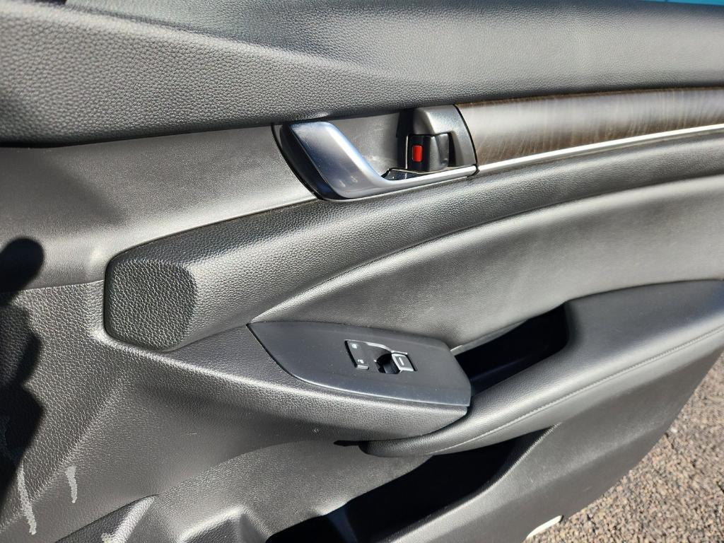 used 2019 Honda Accord Hybrid car, priced at $20,900