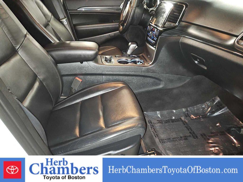 used 2019 Jeep Grand Cherokee car, priced at $19,397