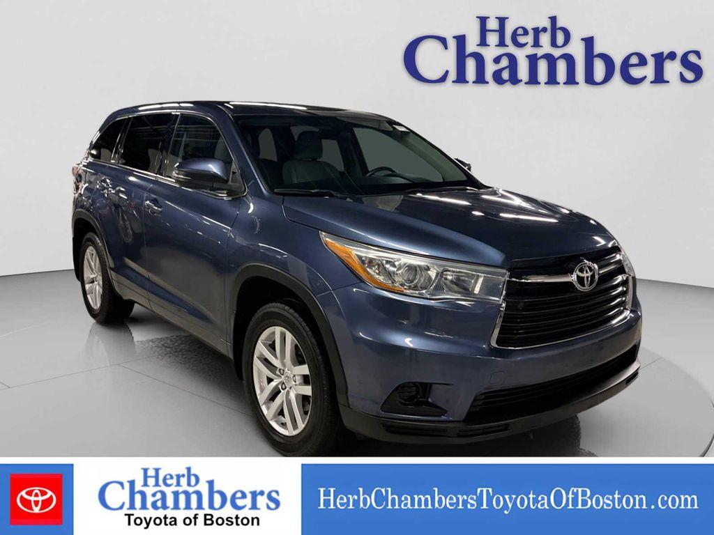 used 2015 Toyota Highlander car, priced at $18,394
