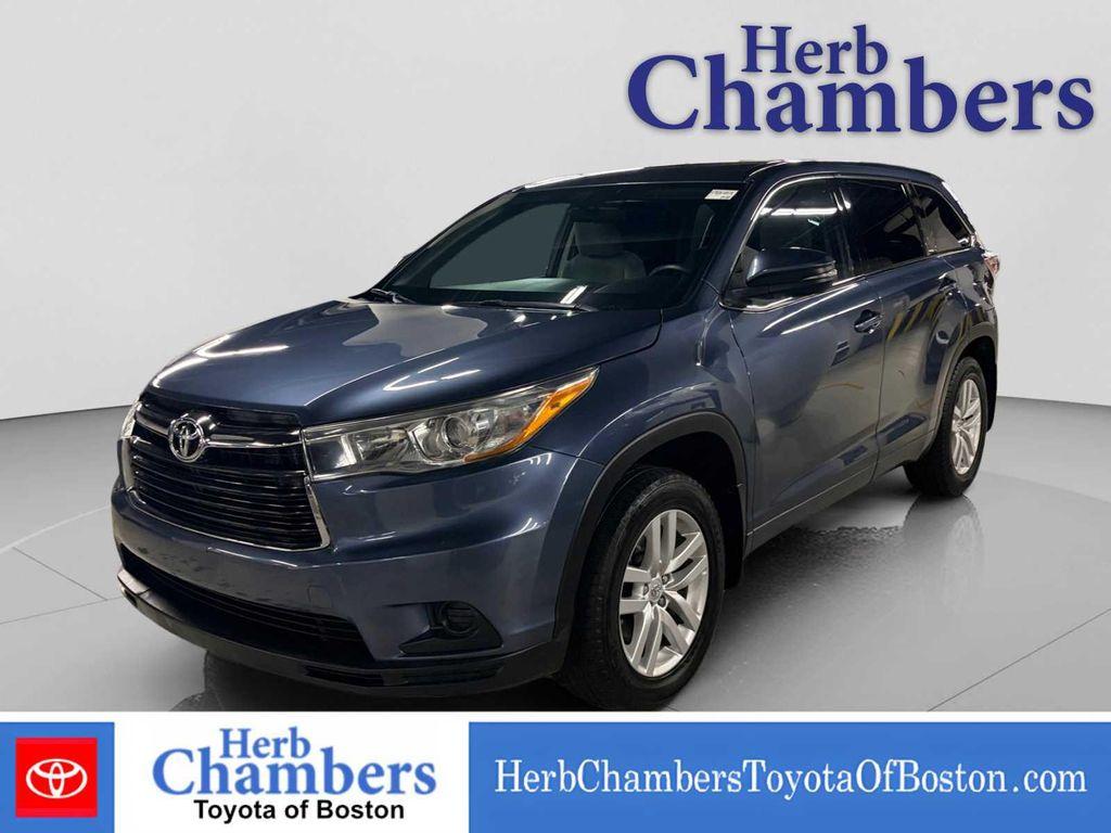 used 2015 Toyota Highlander car, priced at $18,394