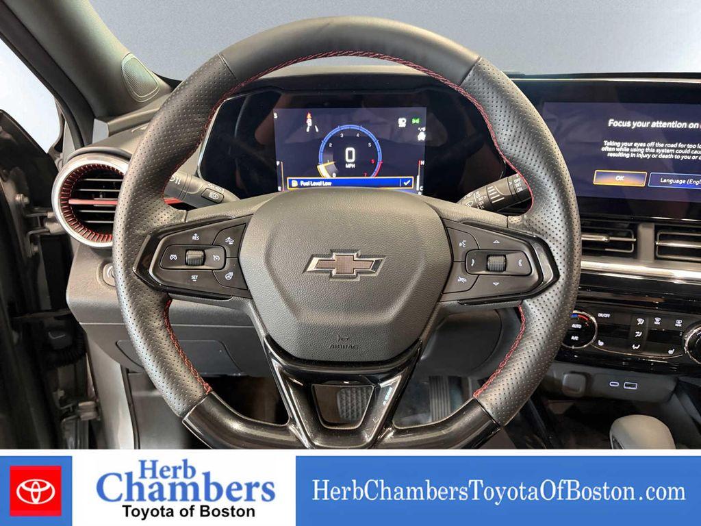 used 2025 Chevrolet Trax car, priced at $25,897