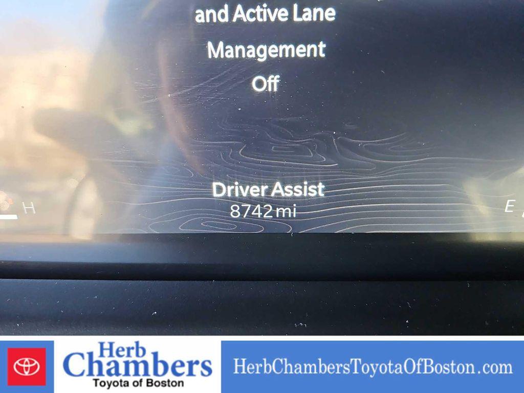 used 2025 Jeep Grand Cherokee car, priced at $36,497