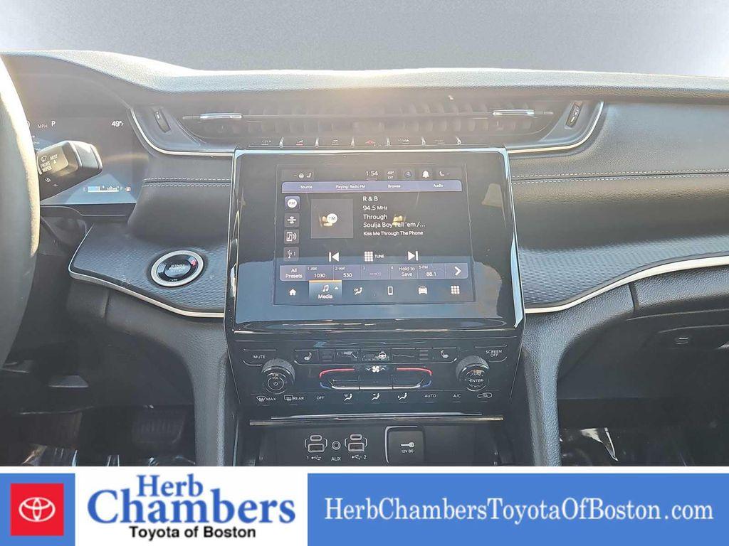 used 2025 Jeep Grand Cherokee car, priced at $36,497