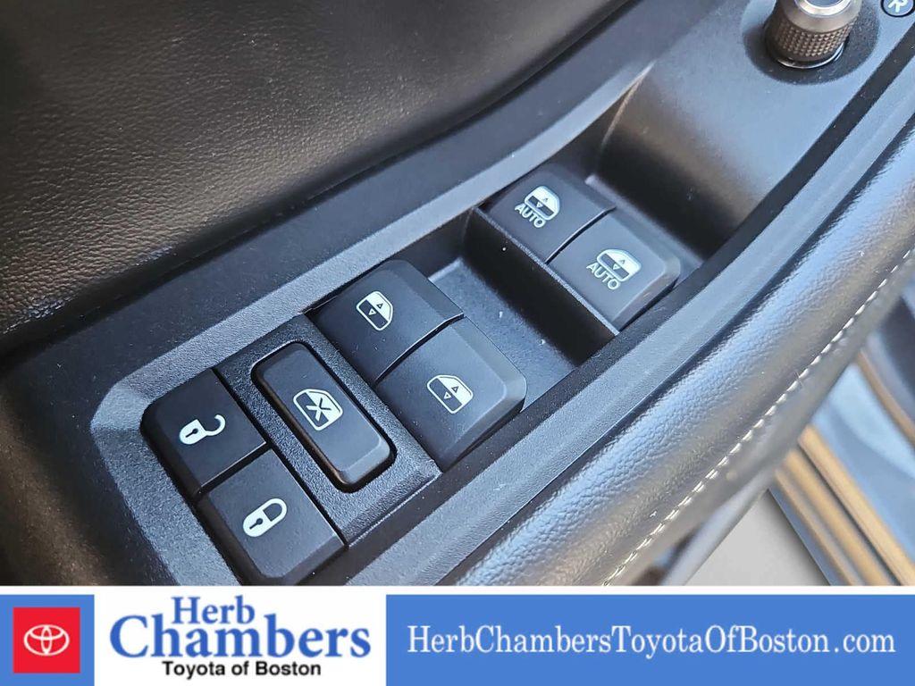 used 2025 Jeep Grand Cherokee car, priced at $36,497