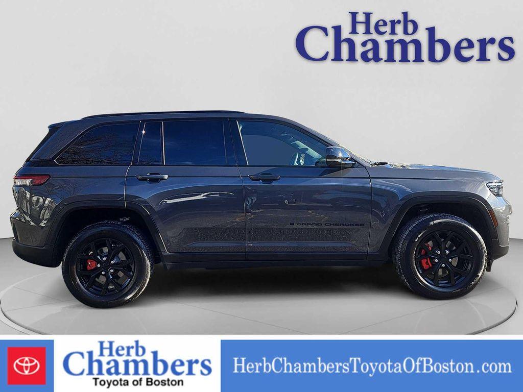 used 2025 Jeep Grand Cherokee car, priced at $36,497