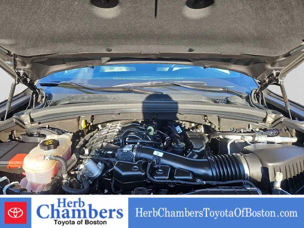 used 2025 Jeep Grand Cherokee car, priced at $36,497