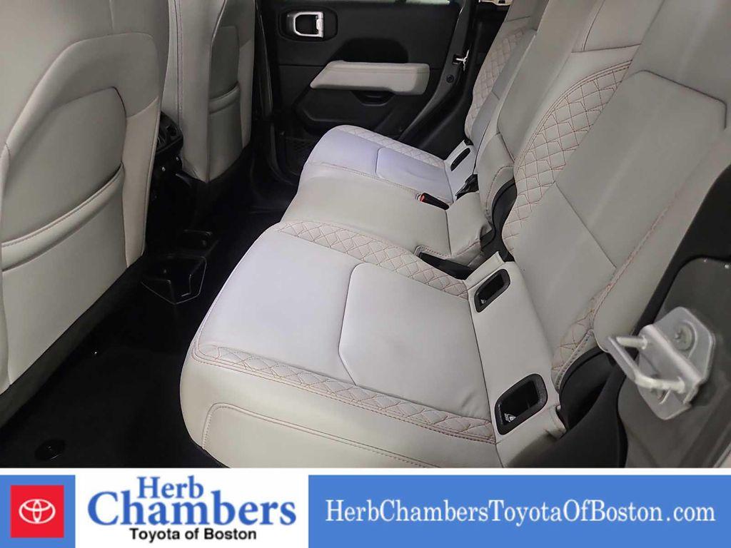 used 2022 Jeep Gladiator car, priced at $30,514