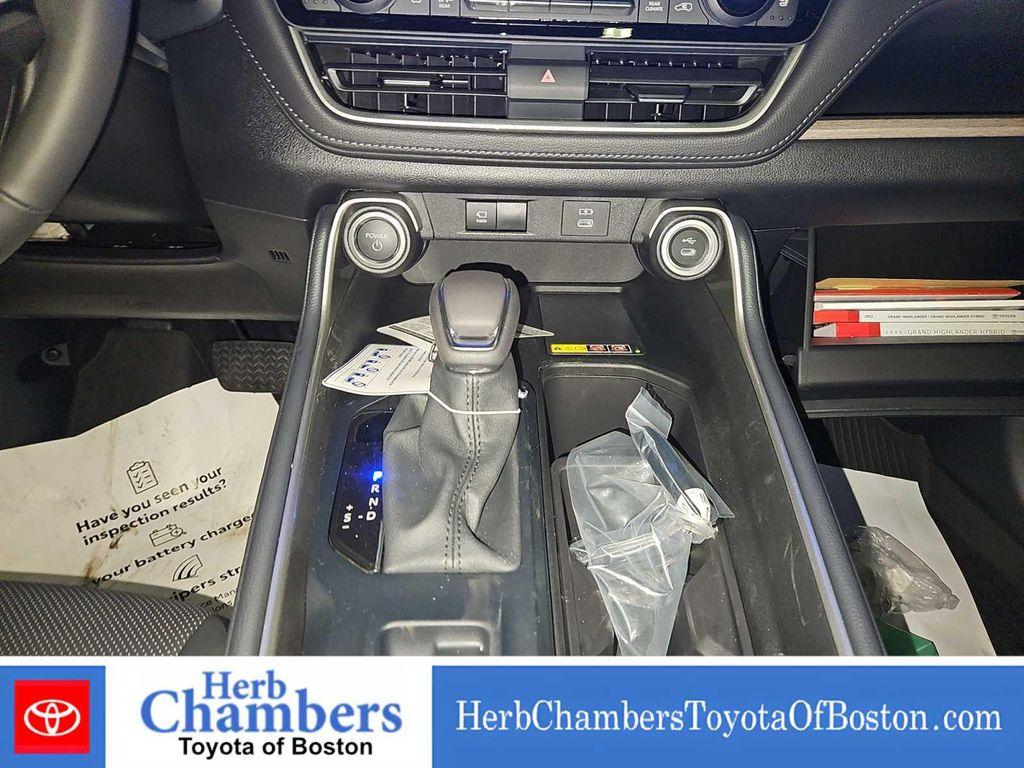 used 2025 Toyota Grand Highlander car, priced at $56,291