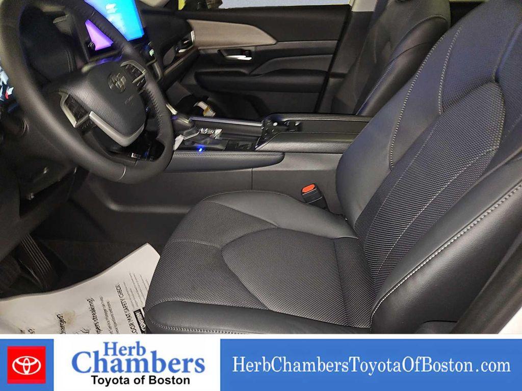 used 2025 Toyota Grand Highlander car, priced at $56,291