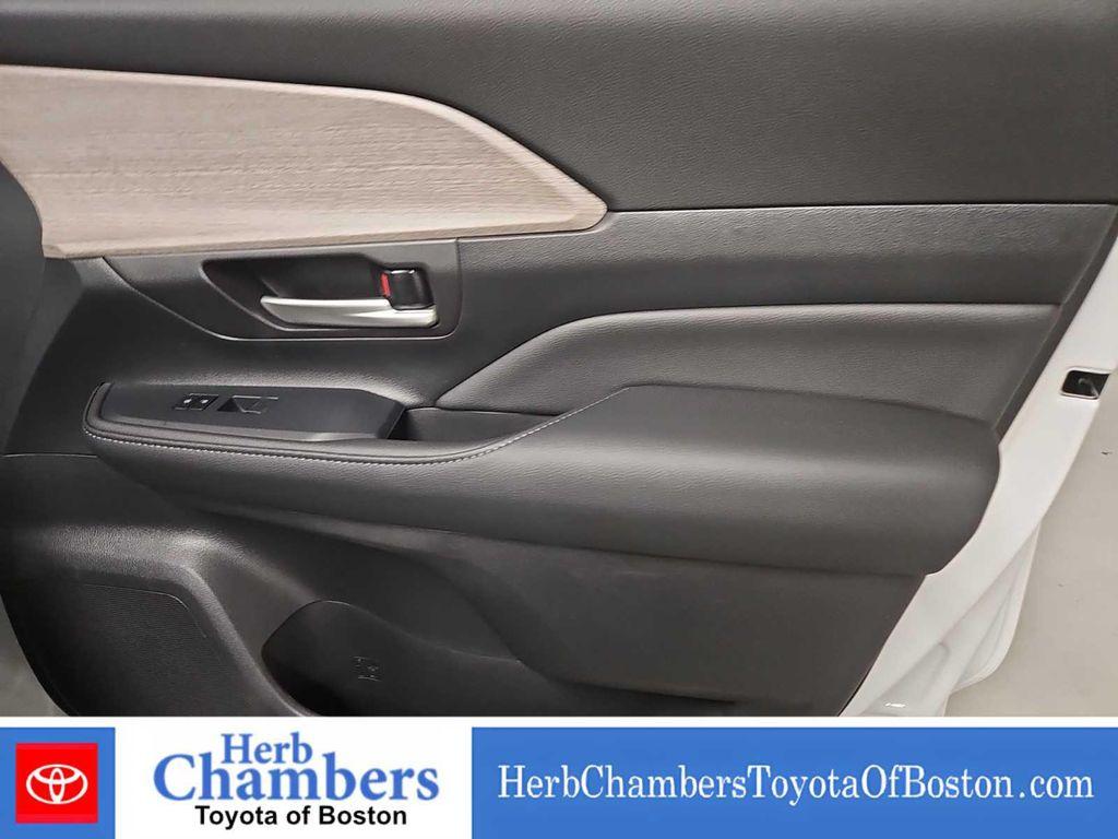 used 2025 Toyota Grand Highlander car, priced at $56,291