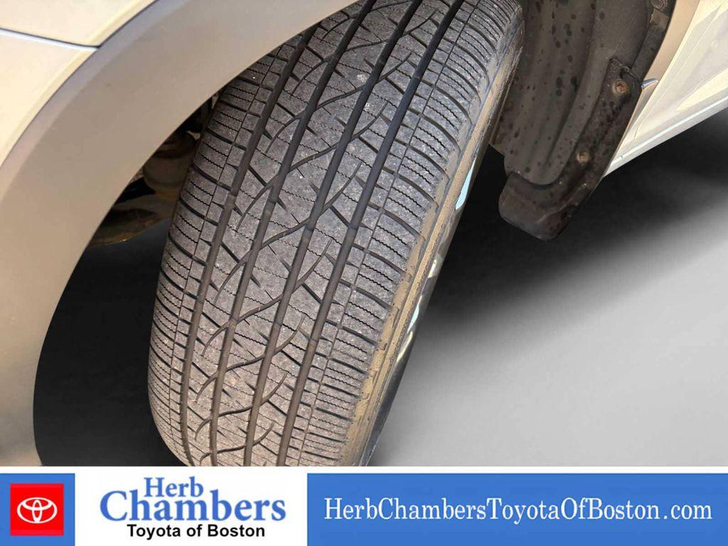 used 2018 Toyota Highlander car, priced at $27,639