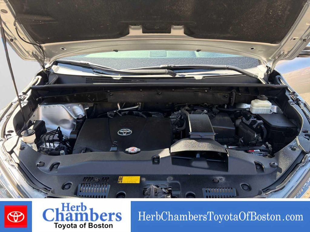 used 2018 Toyota Highlander car, priced at $27,639
