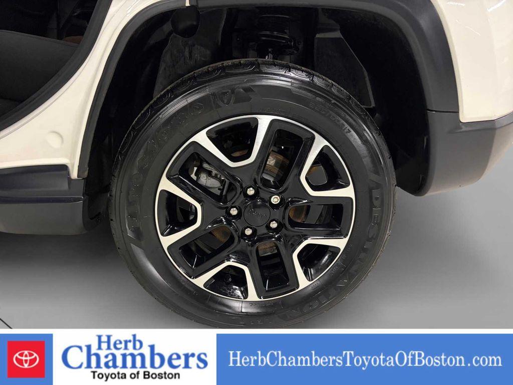 used 2020 Jeep Compass car, priced at $17,297