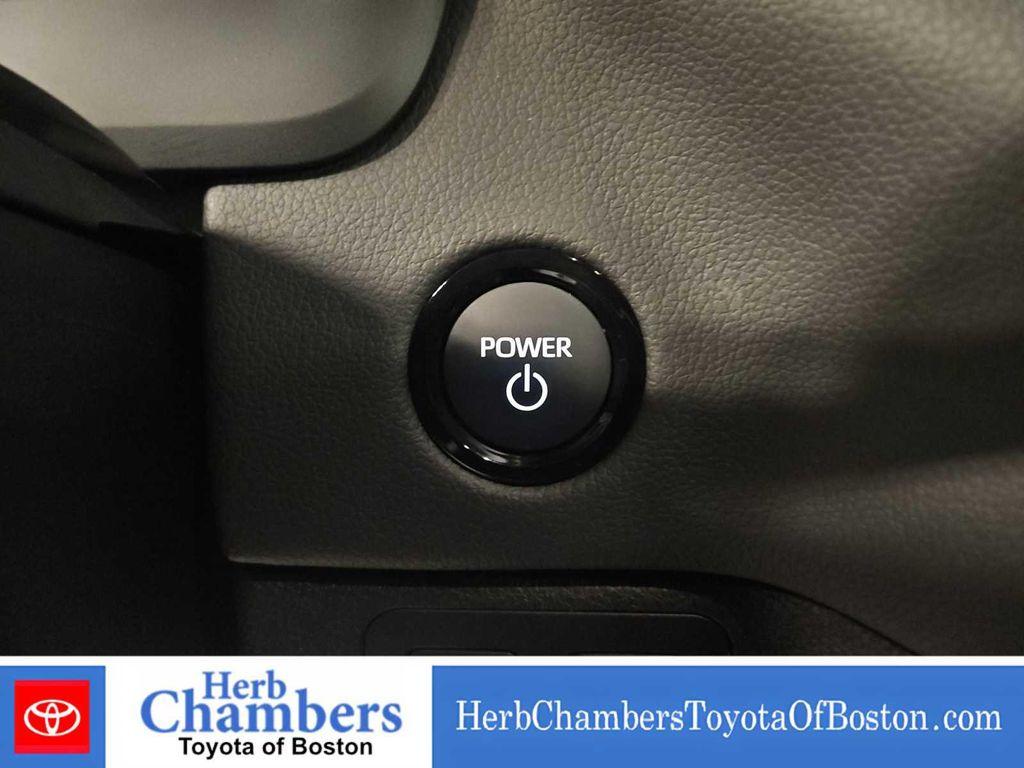 new 2025 Toyota Tundra Hybrid car, priced at $66,284