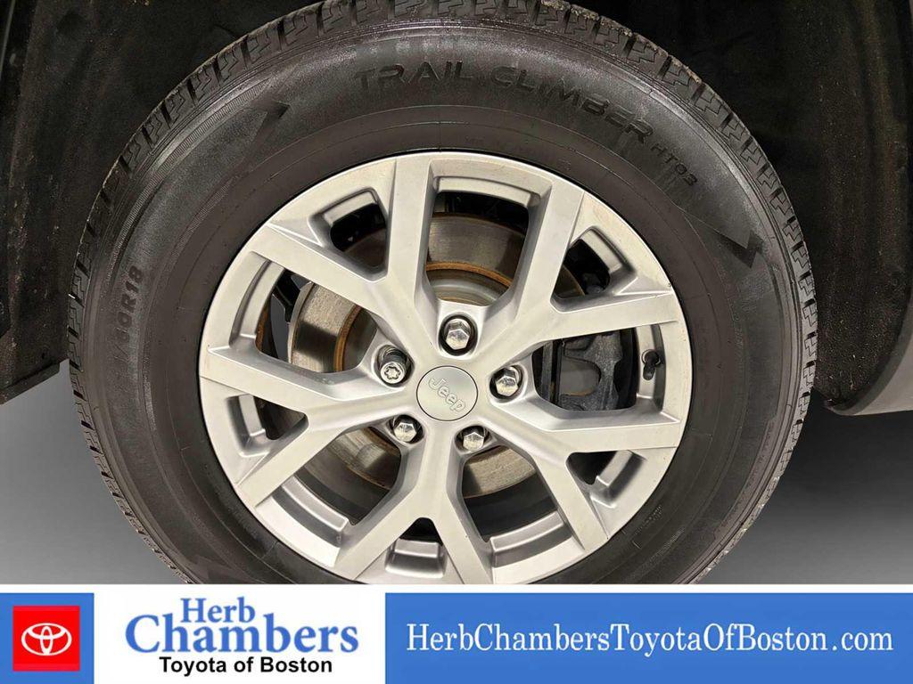 used 2021 Jeep Grand Cherokee L car, priced at $27,953