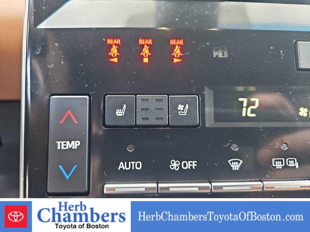 used 2019 Toyota Avalon car, priced at $28,097