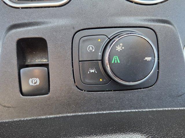 used 2023 Chevrolet Traverse car, priced at $24,684