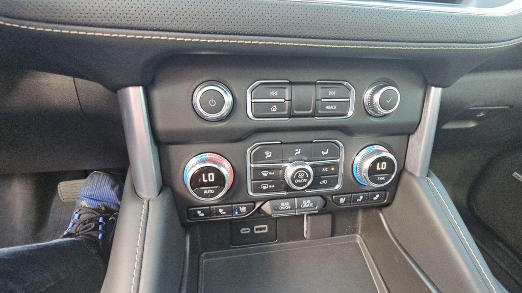 used 2024 GMC Yukon car, priced at $64,990