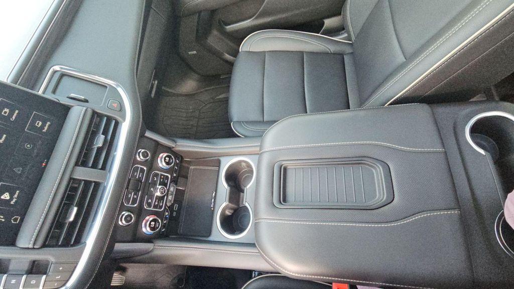 used 2024 GMC Yukon car, priced at $64,990