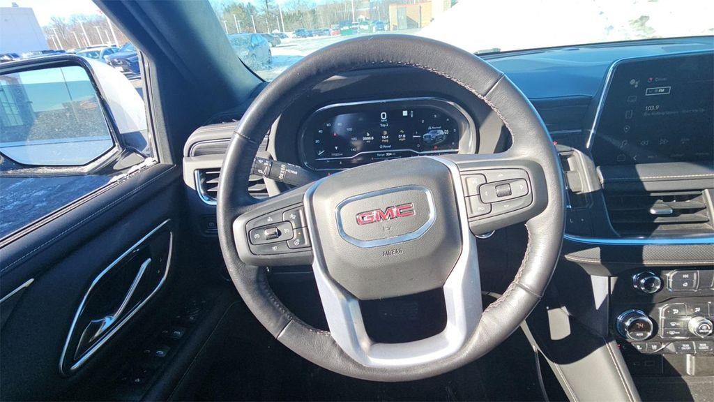 used 2022 GMC Yukon XL car, priced at $43,990